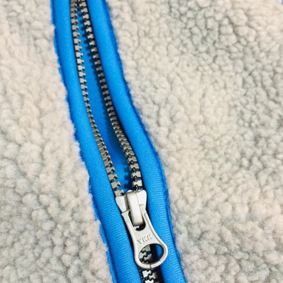 Old Navy Warm & Cozy Vest for Kids 4T - Picture 5 of 5